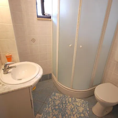Fuer 4 Personen Ca 37 Qm In Njivice, Kvarner Bucht Krk Apartment